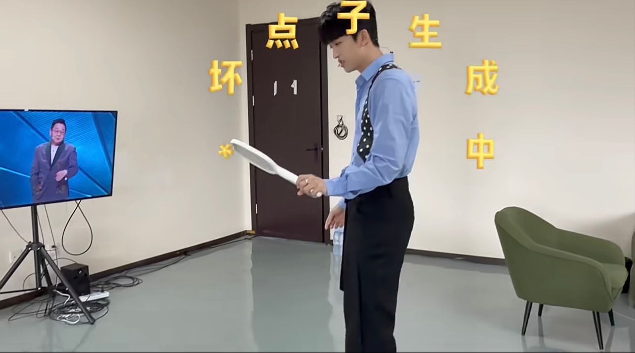 OMG～你吓到我啦～古灵精怪的小狗