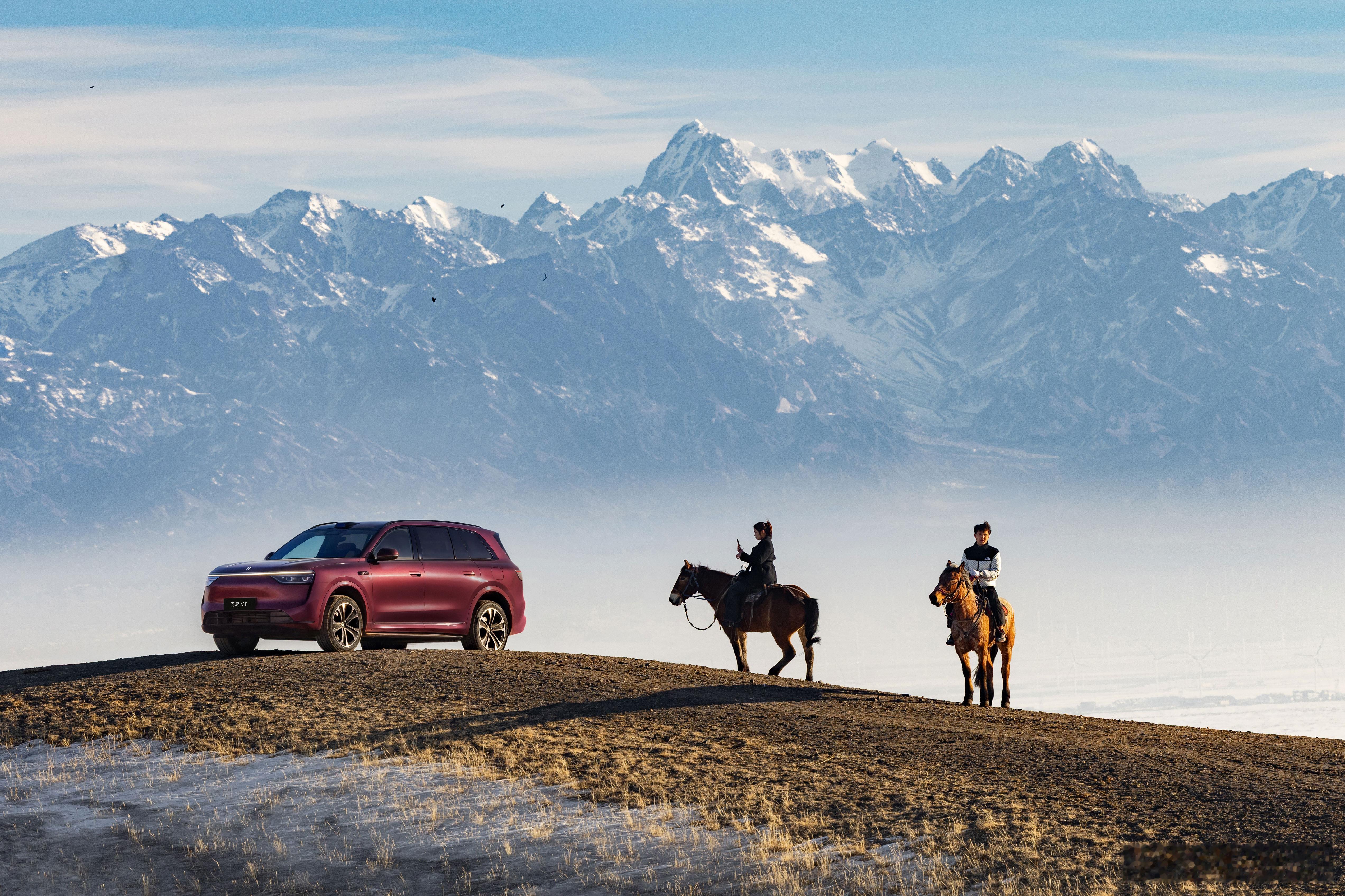 冬天滑雪的快乐，一半在雪场，另一半在回程的车上。看博主们开问界M8远征极寒，种草