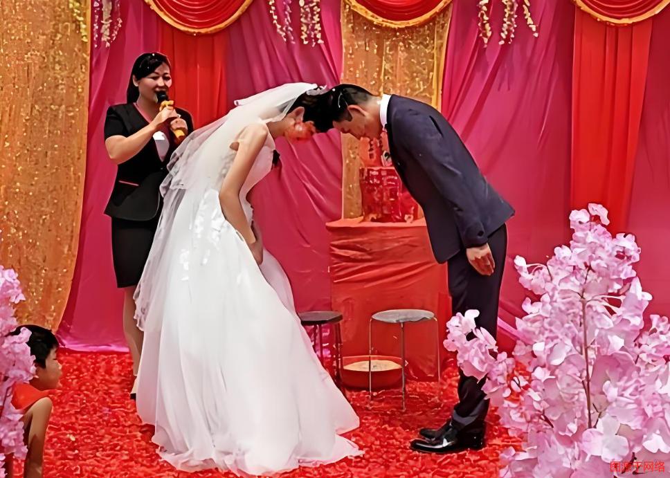 云南，女子见表哥帅气，和表哥结婚生育一子，10年后二人关系变差，婚姻无法继续，女