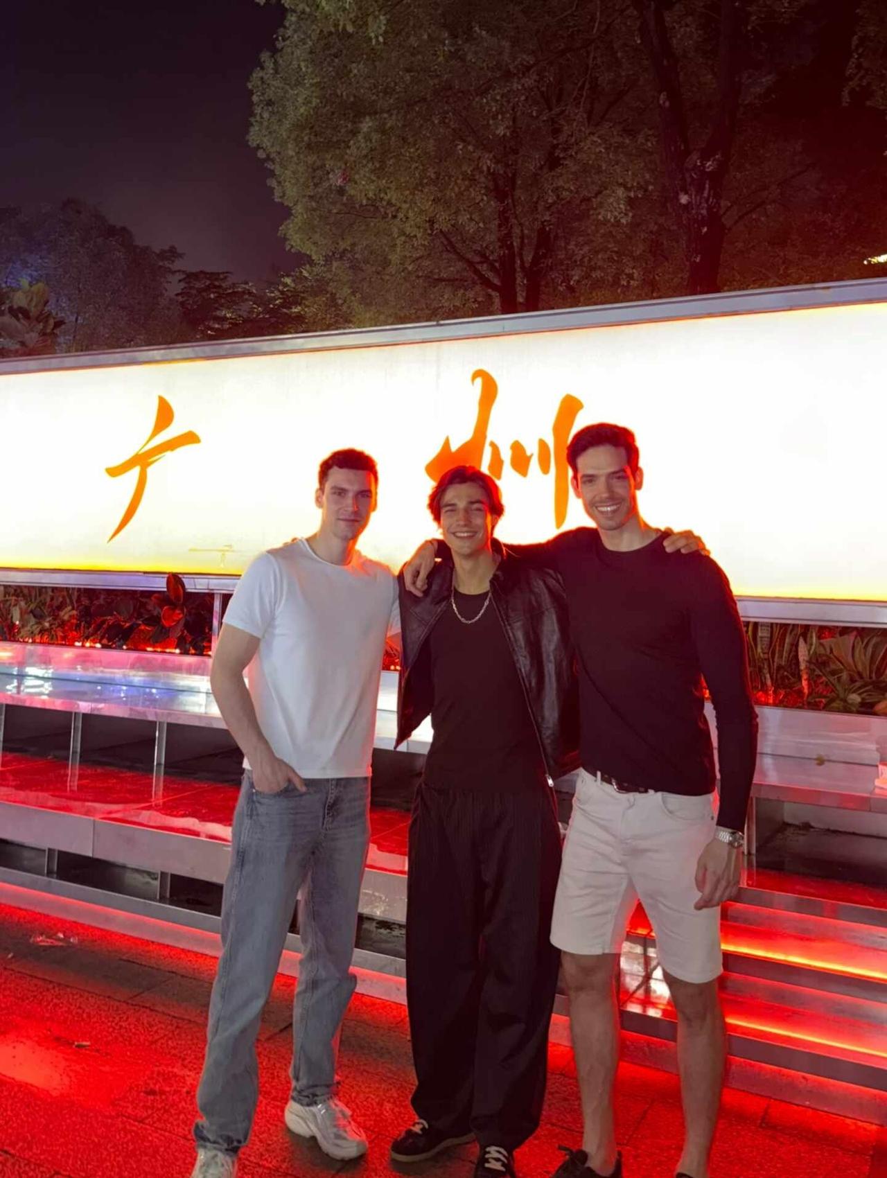 我们爱广州，广州作为我们的第二个家❤️
广州 广东