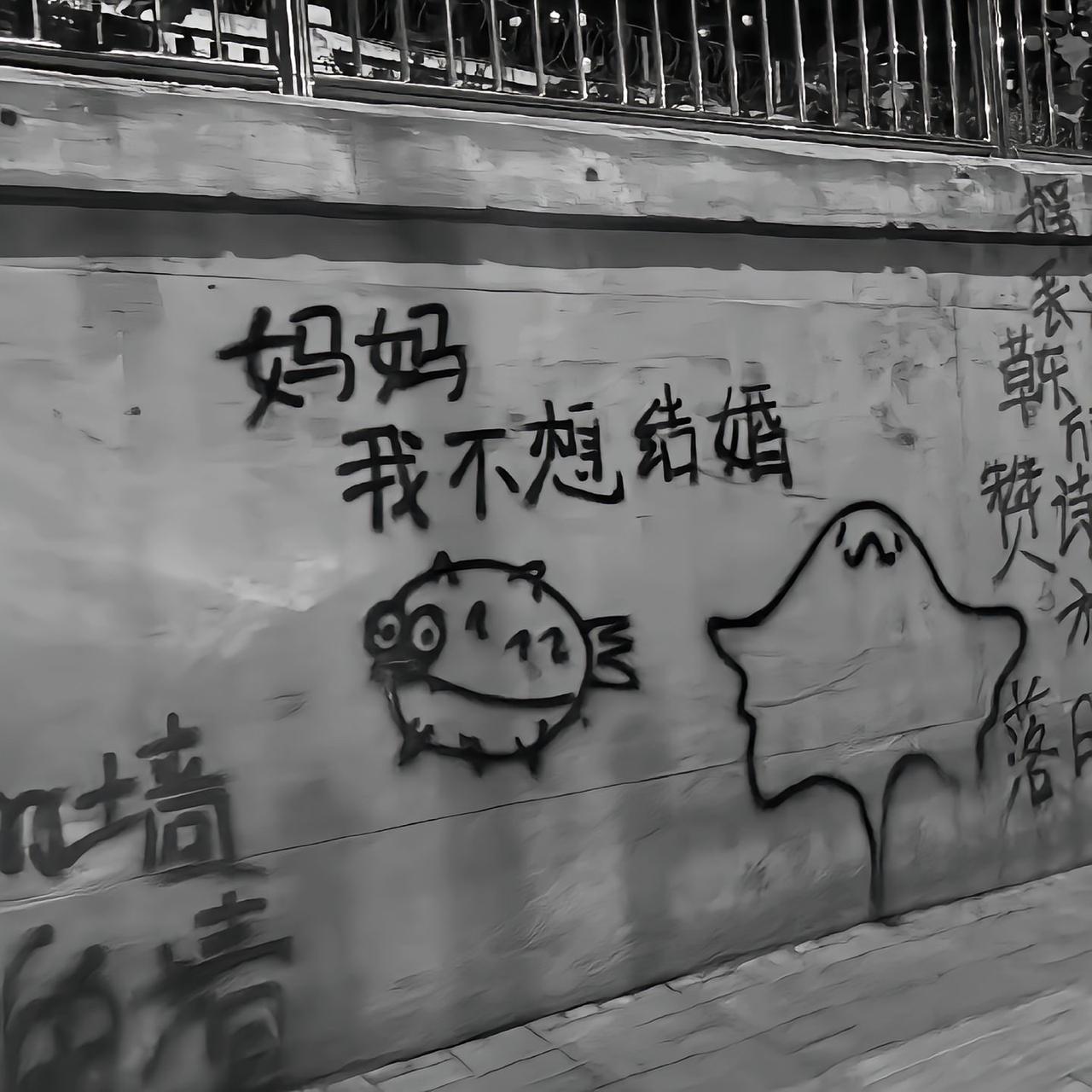想要变得淡定，首先要学会降低期待。不对别人抱有过高幻想，也不逼自己事事做到完美。