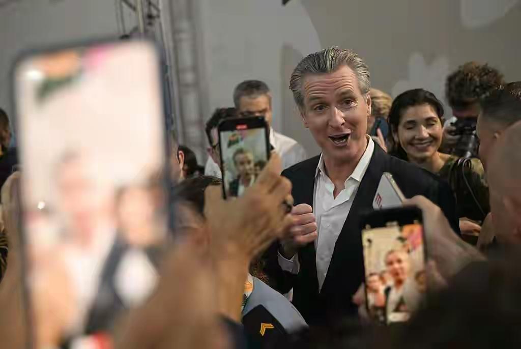 特朗普最大死敌，在联合国出尽风头，当着全球的面狂夸中国做得好
当地时间11月11