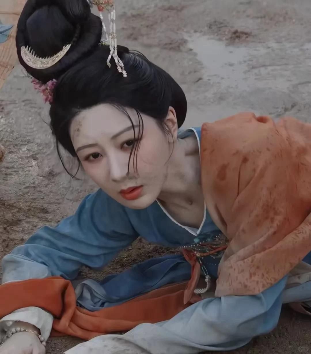 国色芳华2：那些隐藏在第一季中的故事线 国色芳华   牡丹杨紫虽然恢复了何维芳的