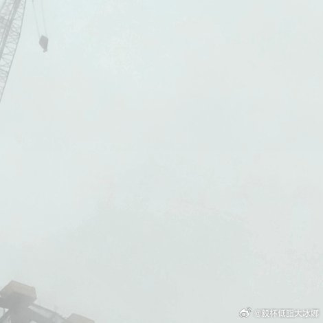 最近因为台风外围影响，一直下雨啊！全省因为下雨都变成水上乐园了！这天气也太极端了