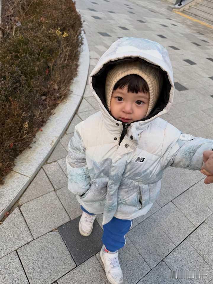 单身想要孩子可以吗？
单身想要孩子，总不能不留一个后代吧！

我来聊聊我的经历吧