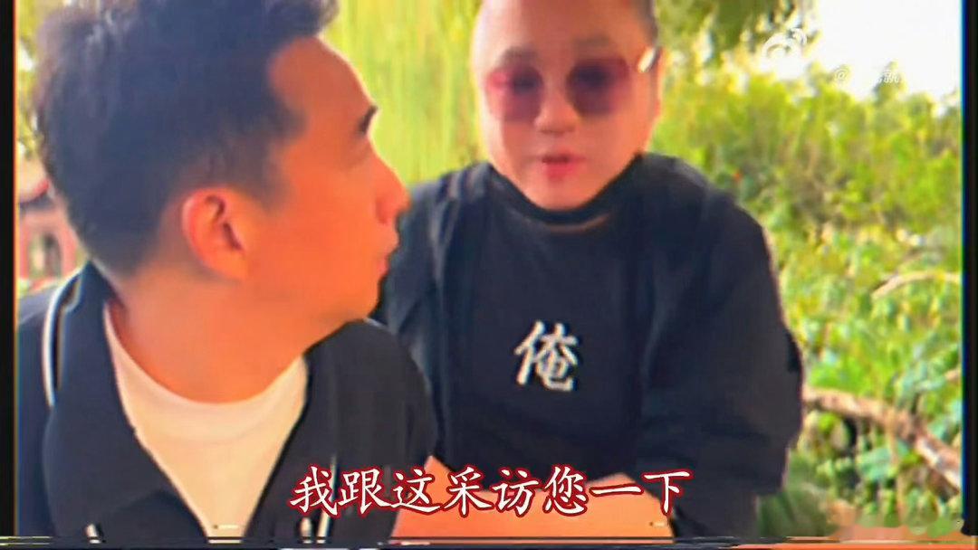 黄磊怎么配合拍这个视频的不管怎样，敢于尝试就很有趣🌟娱乐圈还能看到这样新鲜的一