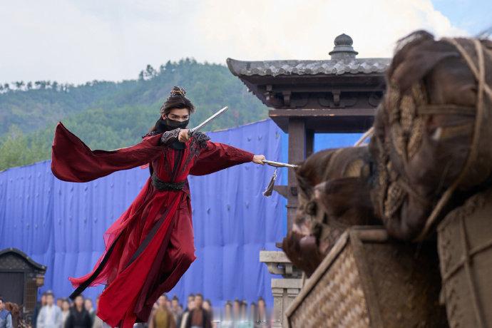 苏暮雨比300两少2个0 《暗河传》苏暮雨押注超实在！庄家要最少三百两，他只出三