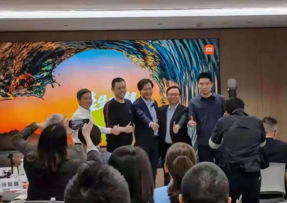 小米大格局，诚挚致敬国产汽车先行者

真诚点名比亚迪、华为、理想、蔚来等优秀国产