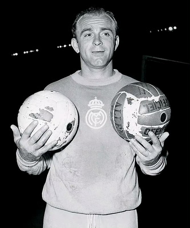 C罗和c罗一起siu到最后欧冠皇马1-2曼城 🚨皇马队史在欧冠前19场进球最多