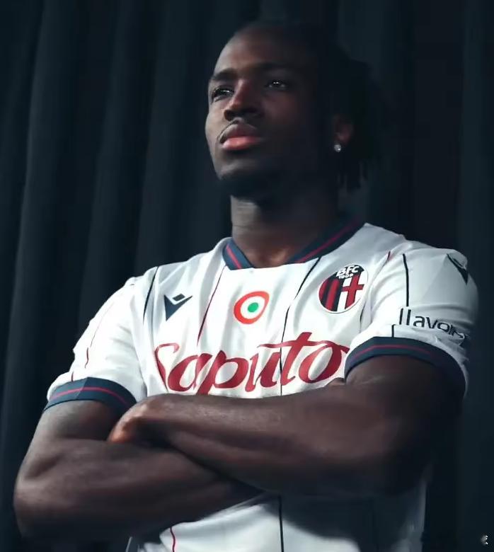 据法国媒体《队报》报道，现效力于博洛尼亚的英格兰边锋乔纳森·罗正受到英超俱乐部的