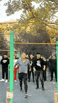 无敌风火轮。。。
