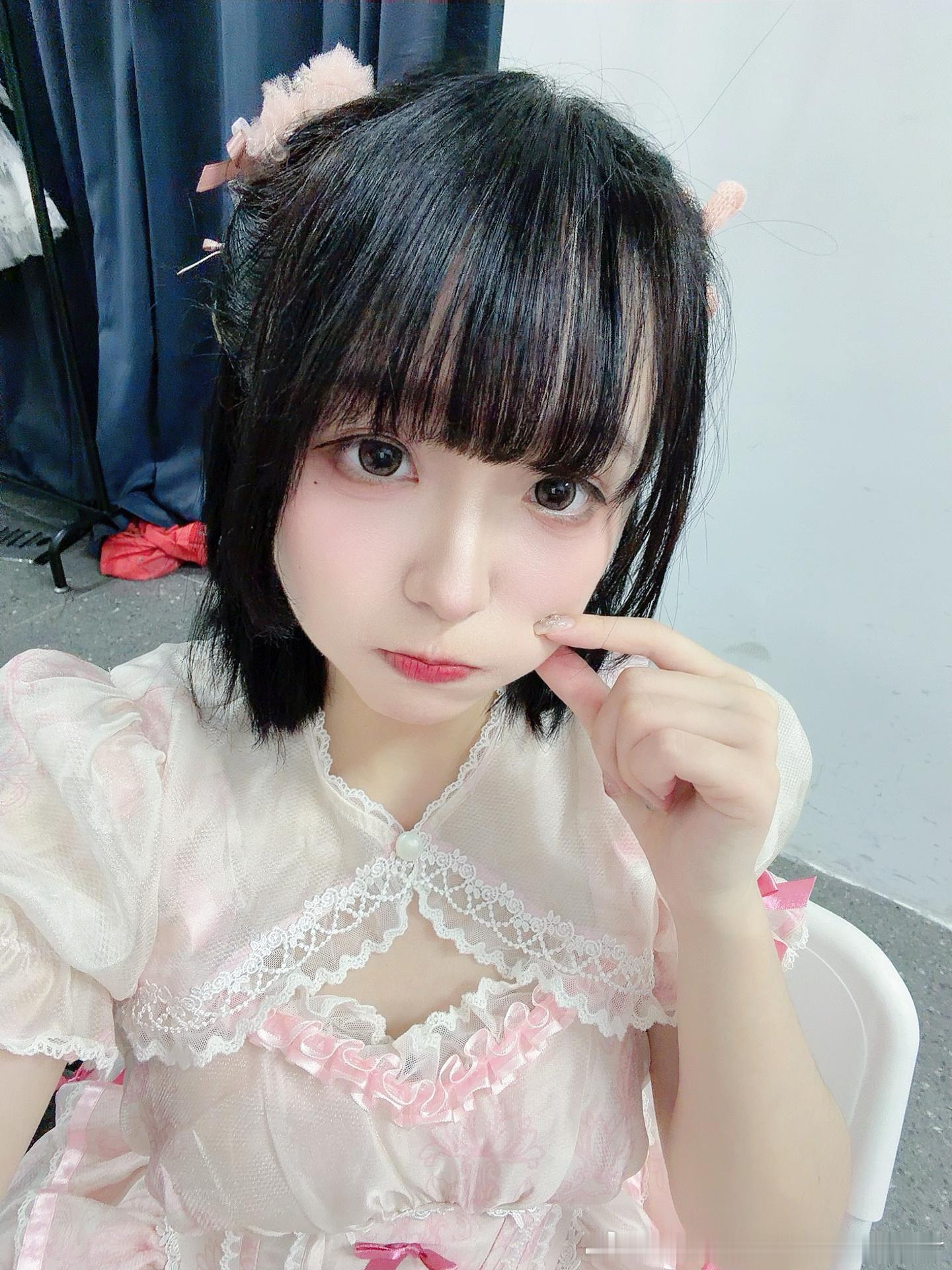 苗苗Yumena 草莓味的💕 