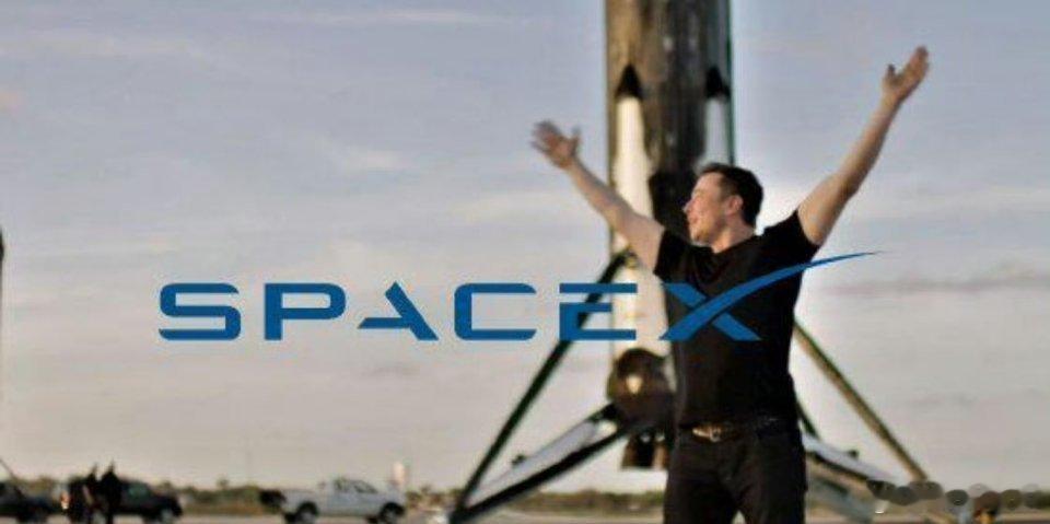 马斯克成为人类首位万亿富翁SpaceX今日于纳斯达克挂牌上市，股票代码SPCX。