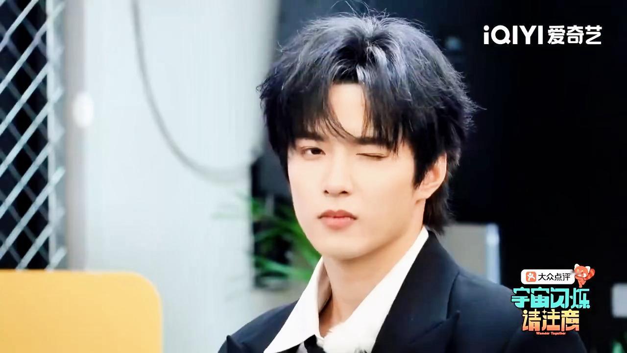 小斗wink 我被狙击😉 宇宙闪烁请注意