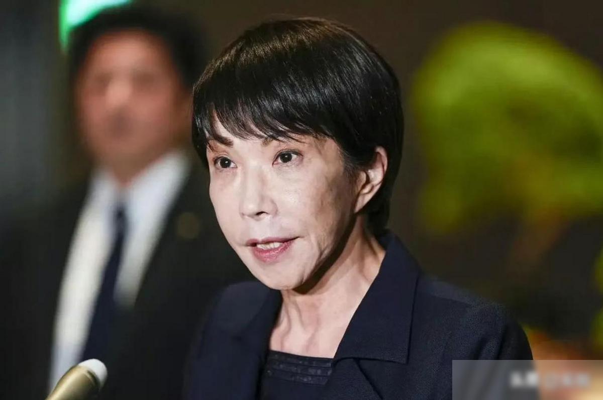 日本天塌了。如本十分的尴尬，因为美国不仅没帮助他们向中国说什么“缓和话”，反倒先