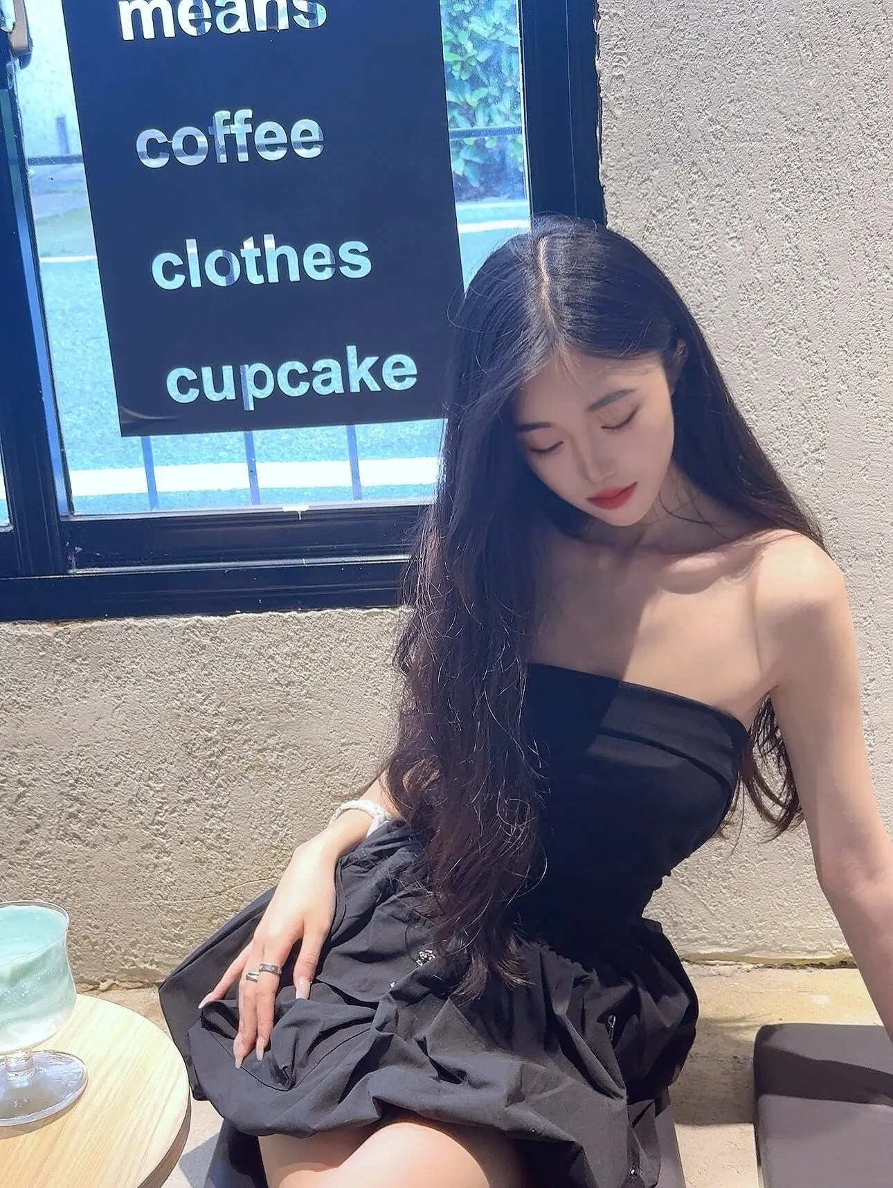 男人要找就找一个干净的女人，人品干净，生活干净，灵魂干净，为人干净，圈...