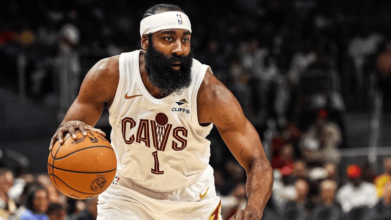 仔细看整场系列赛，登哥每一次失误，很少有那种无脑的，都是跟队友串联间传球失误，这