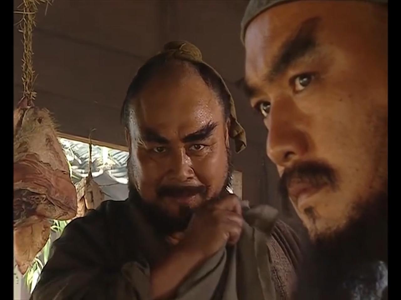 你叫郑屠，是一个卖猪肉的，今天有个六扇门当差的来买肉，他先是要十斤精肉切做臊子，