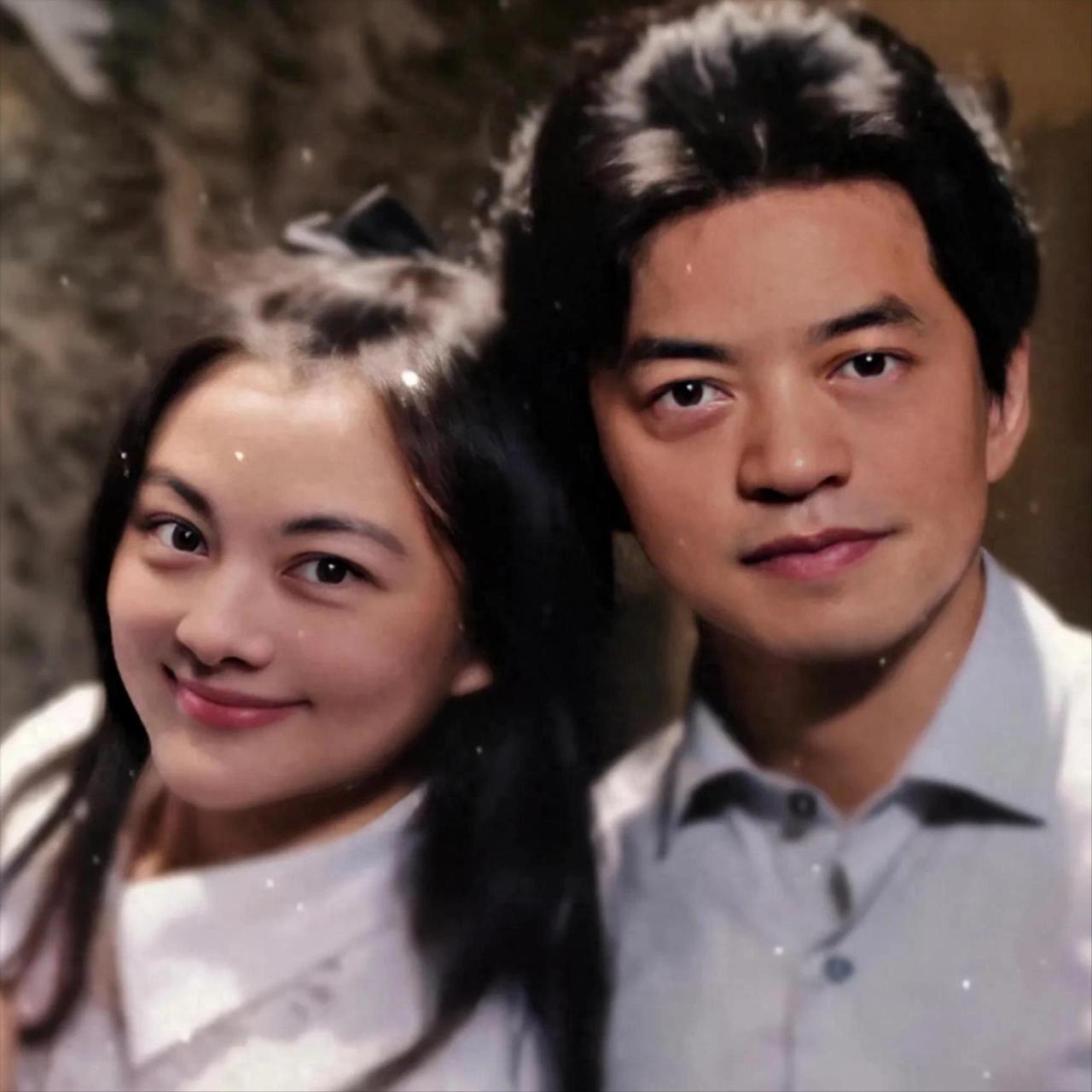 孟小蓓，清华女博士。嫁给了歌手李健，但她不上班，每天在家喝茶、浇花。2026年开