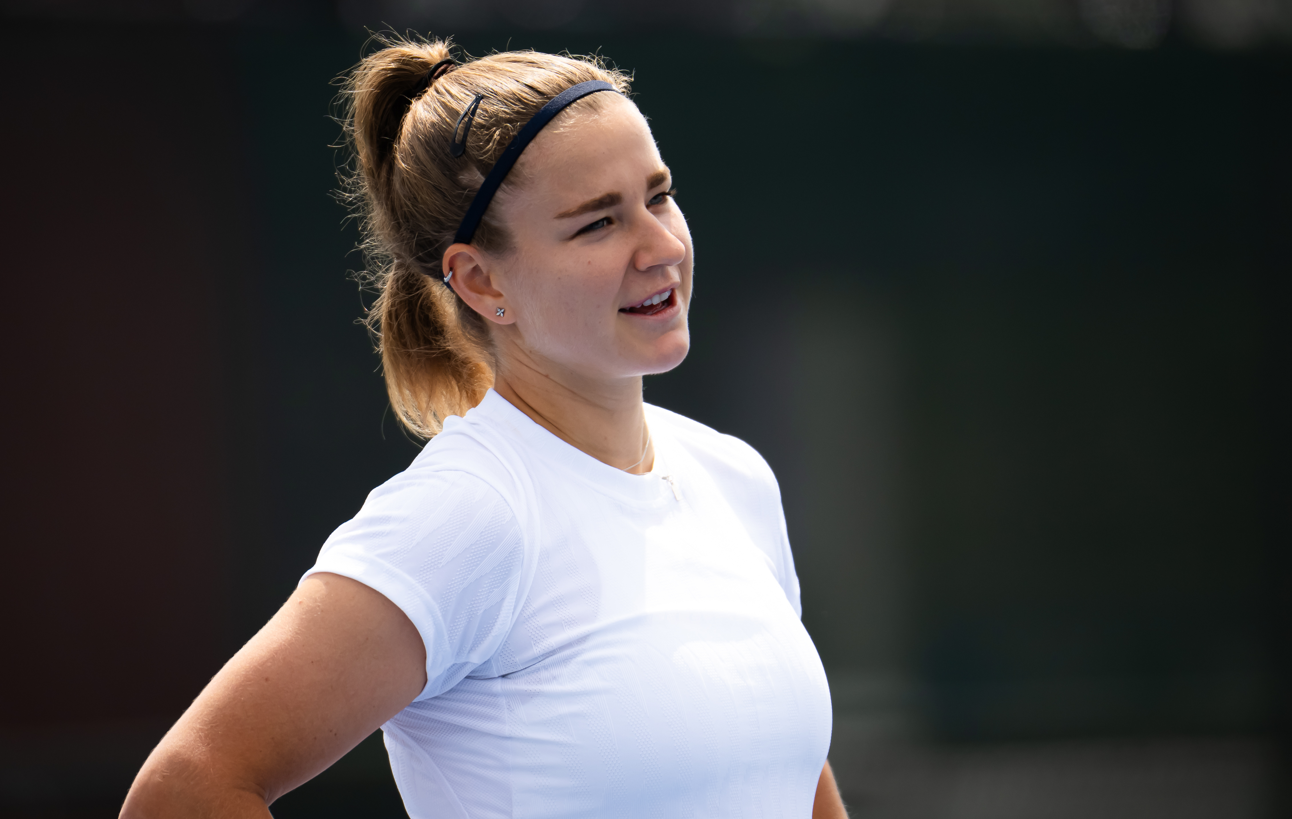 WTA1000蒙特利尔站第二轮，11号种子穆霍娃在首盘克服2-5落后并且挽救两个