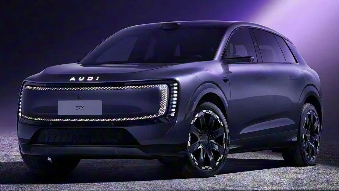 明人不说暗话这车我喜欢紫色最近很流行，配上真我Neo8 很搭！ 