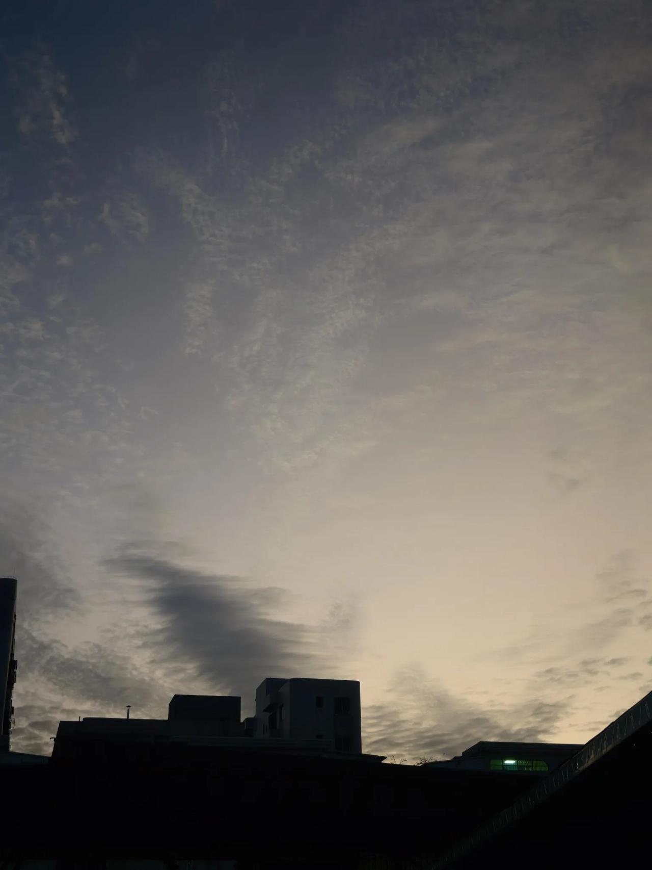 做人不能太贪心呐，有一个各方面都强的孩子，就有一个各方面都弱的孩子，怎么奢求两个