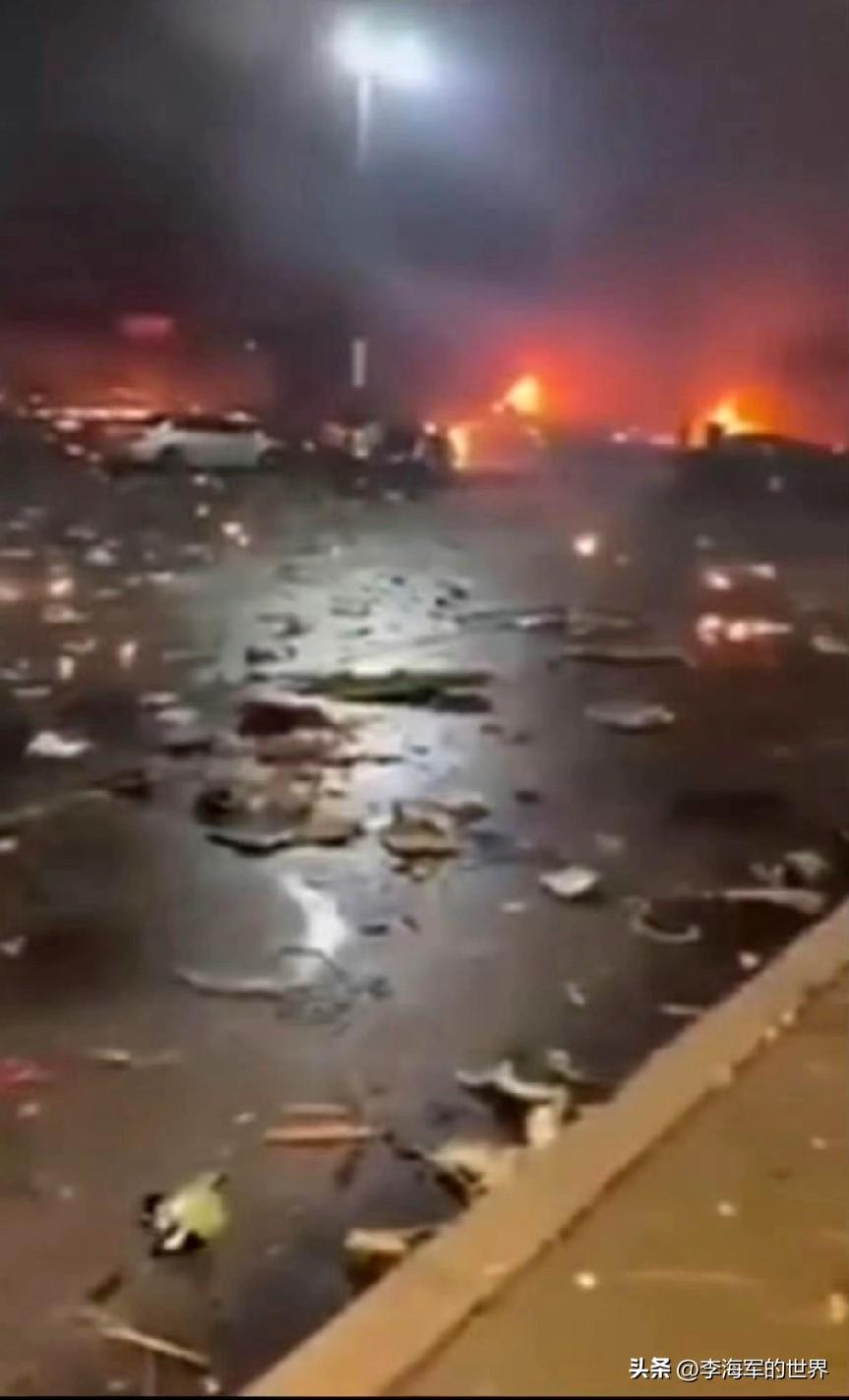 以色列这次是真被伊朗炸破防了，物理意义上首次被伊朗打哭了！

第一眼看上去，还以