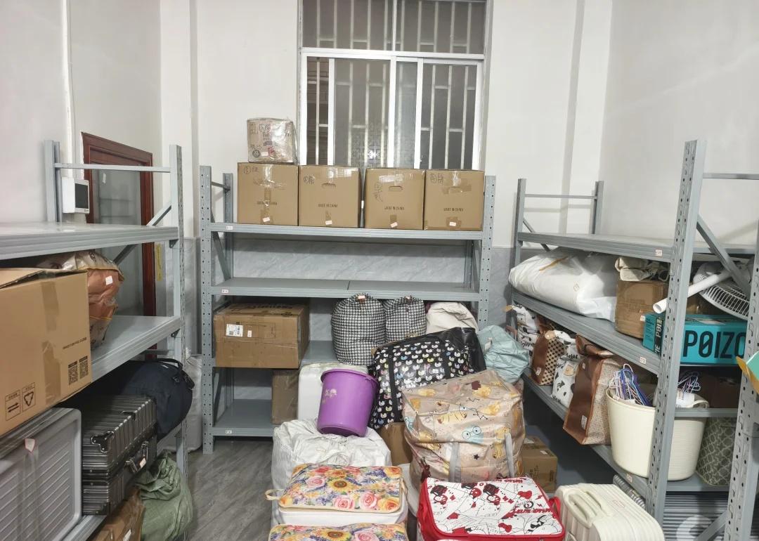 南宁行李寄存
1.房租到期还没找到落脚点
2.工作过渡期频繁更换住处，不想到处带