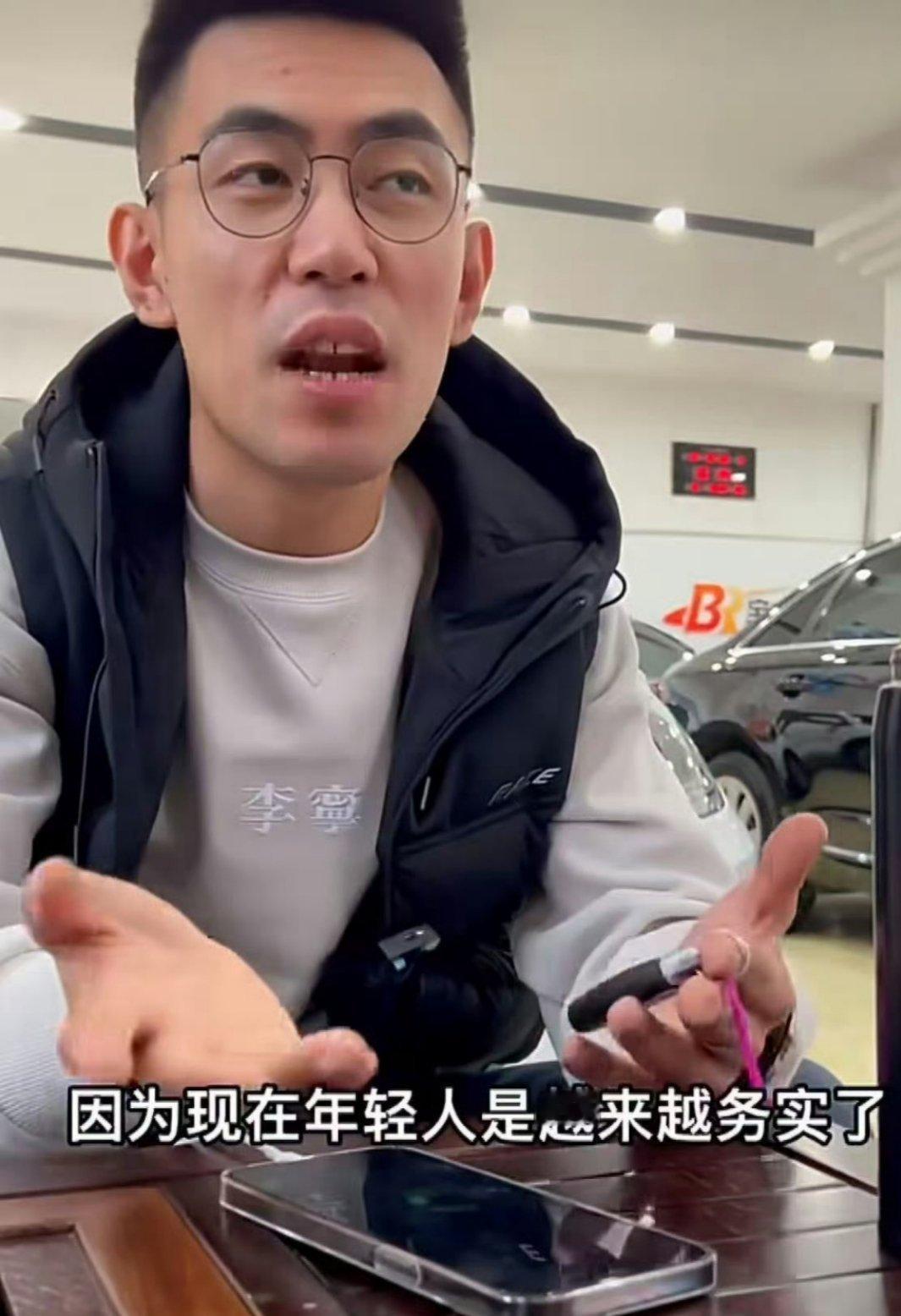 为什么年轻人越来越接受国产车了 不是什么情怀，而是真的很香，又实用，颜值又高年轻