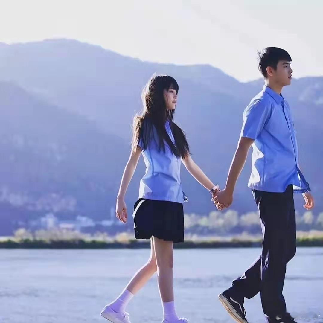 网友说他俩挺有夫妻相[允悲] ​​​