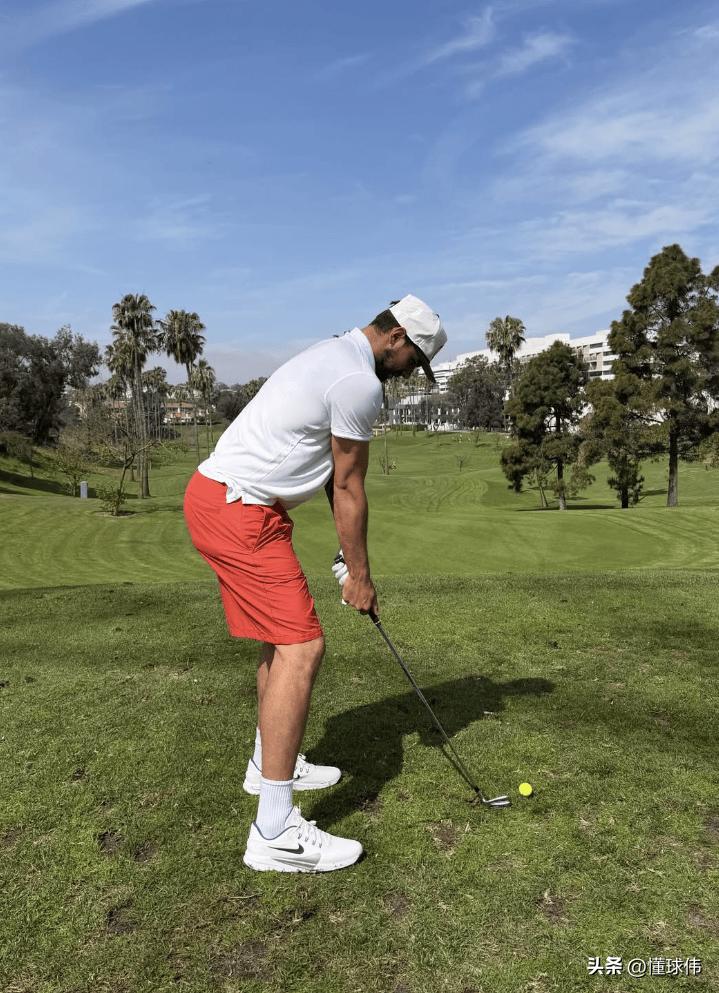 一百多万没了！东契奇谈禁赛：

“好吧。”

“这让我损失了一笔钱。”

“不多