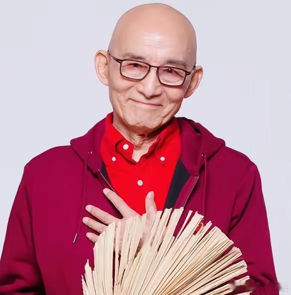 我又听了王家卫的录音，有个细节大家都忽略了，​游本昌爱发朋友圈这个事儿怎么就跟​