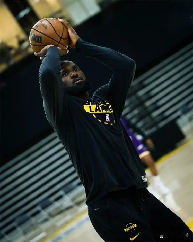 ESPN真是太把湖人当回事了！明天湖人将会在主场迎战实力不俗的魔术，今天ESPN