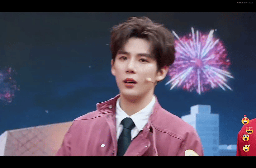 央妈王安宇粉上了 谁能拒绝央妈镜头里的粉色王安宇！高清无滤镜画面下，冷白皮自带柔