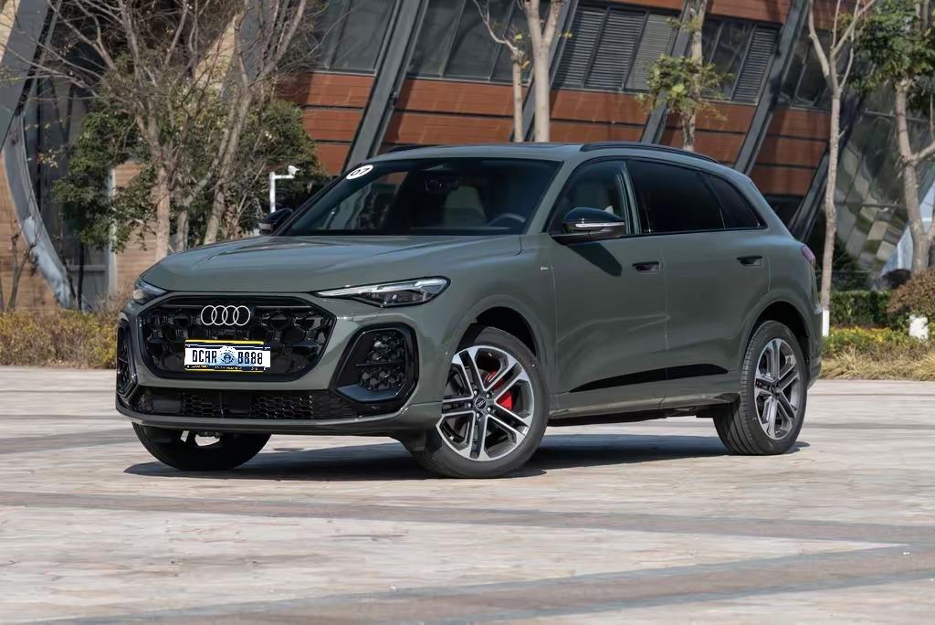 二手奥迪Q5L：15万和25万，差在哪？
兄弟们，今天聊Q5L。
这车二手市场现