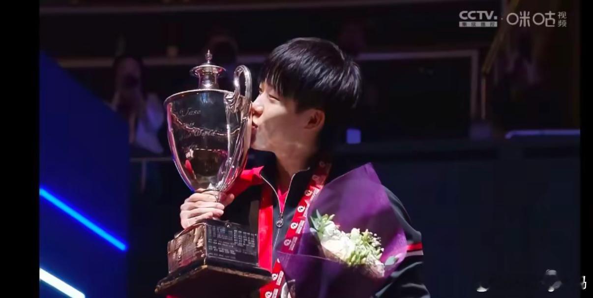 王楚钦说心头多年的结解开了原来这个奖杯🏆还叫新娘杯127个人的遗憾竞争这么激烈