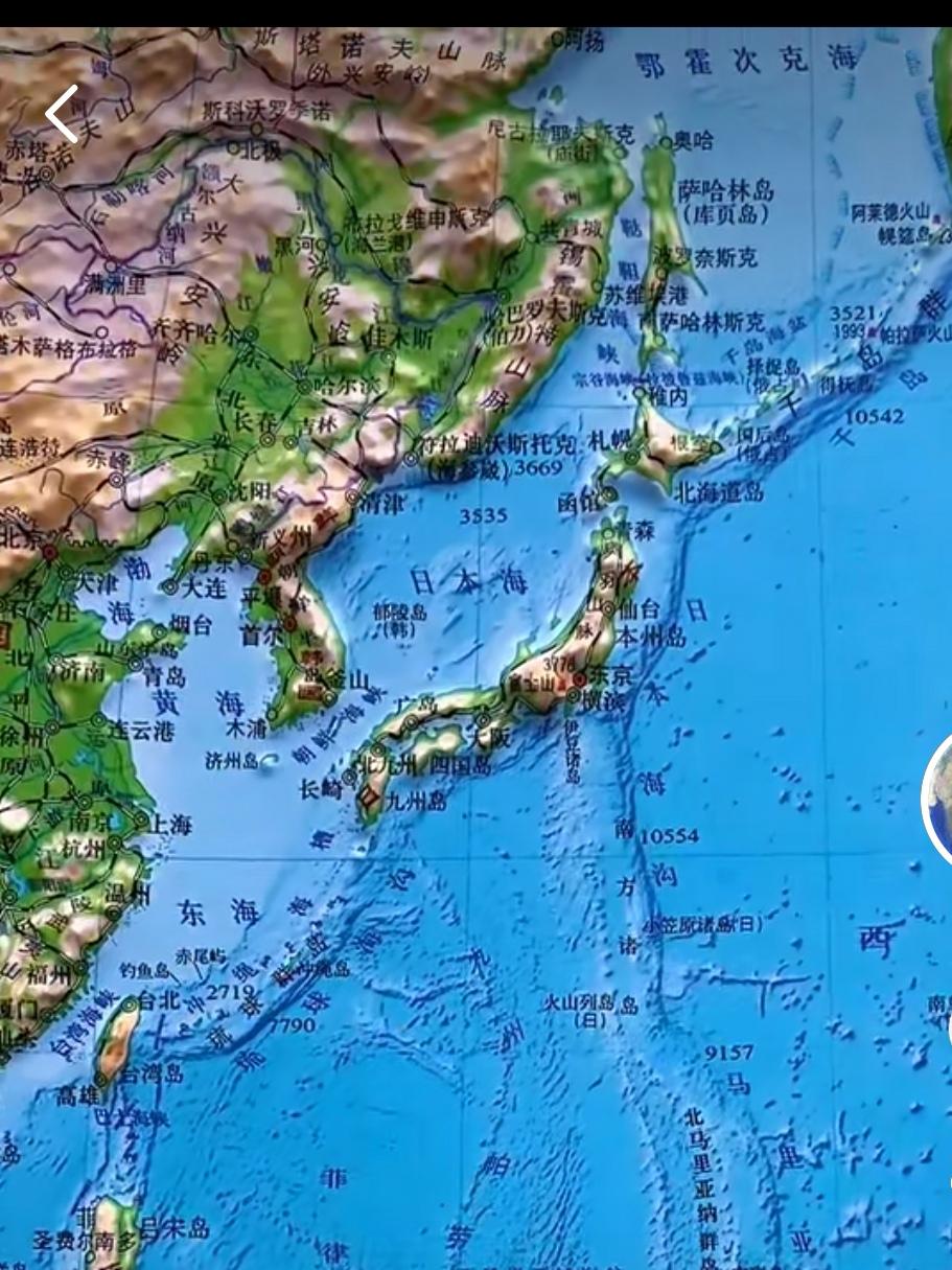 日本不停地挑衅中国，就是找死！看日本所处的位置，就清楚了。
日本四面环海，是一个