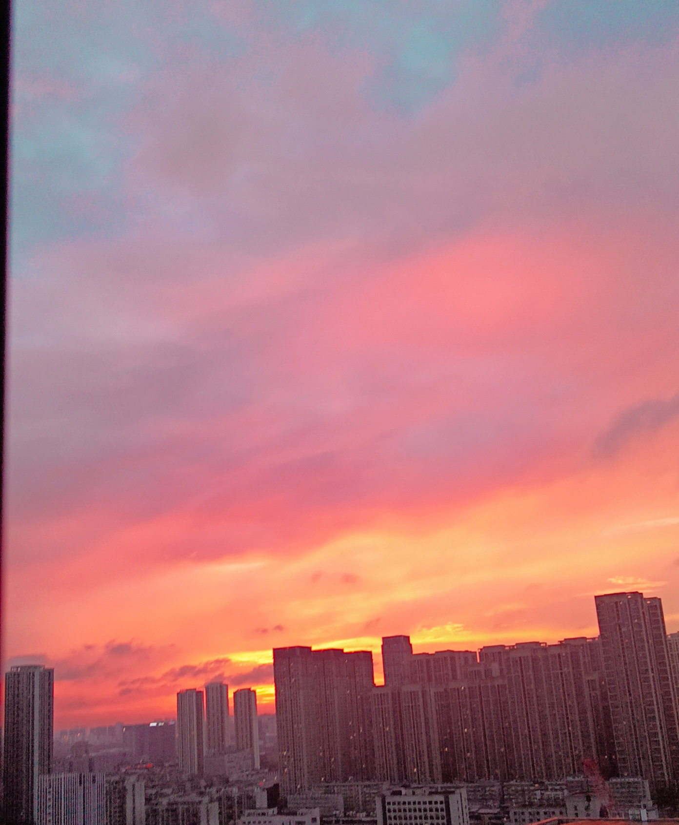 🌇 