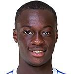 英超第32轮上演“黑猫抓刺”大戏，桑德兰主场迎战热刺。只见穆杰莱化身球场快递员，