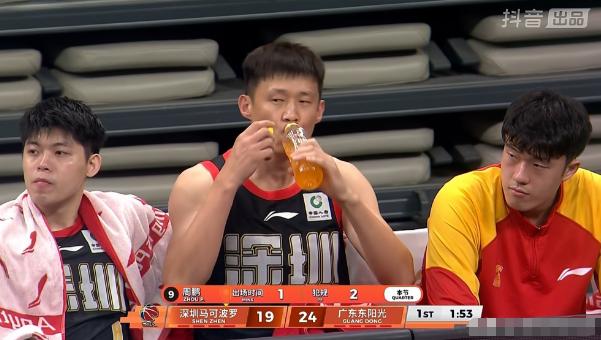 深圳马可波罗老将周鹏真是太给老东家面子了！在今天深圳马可波罗主场迎战广东东阳光的