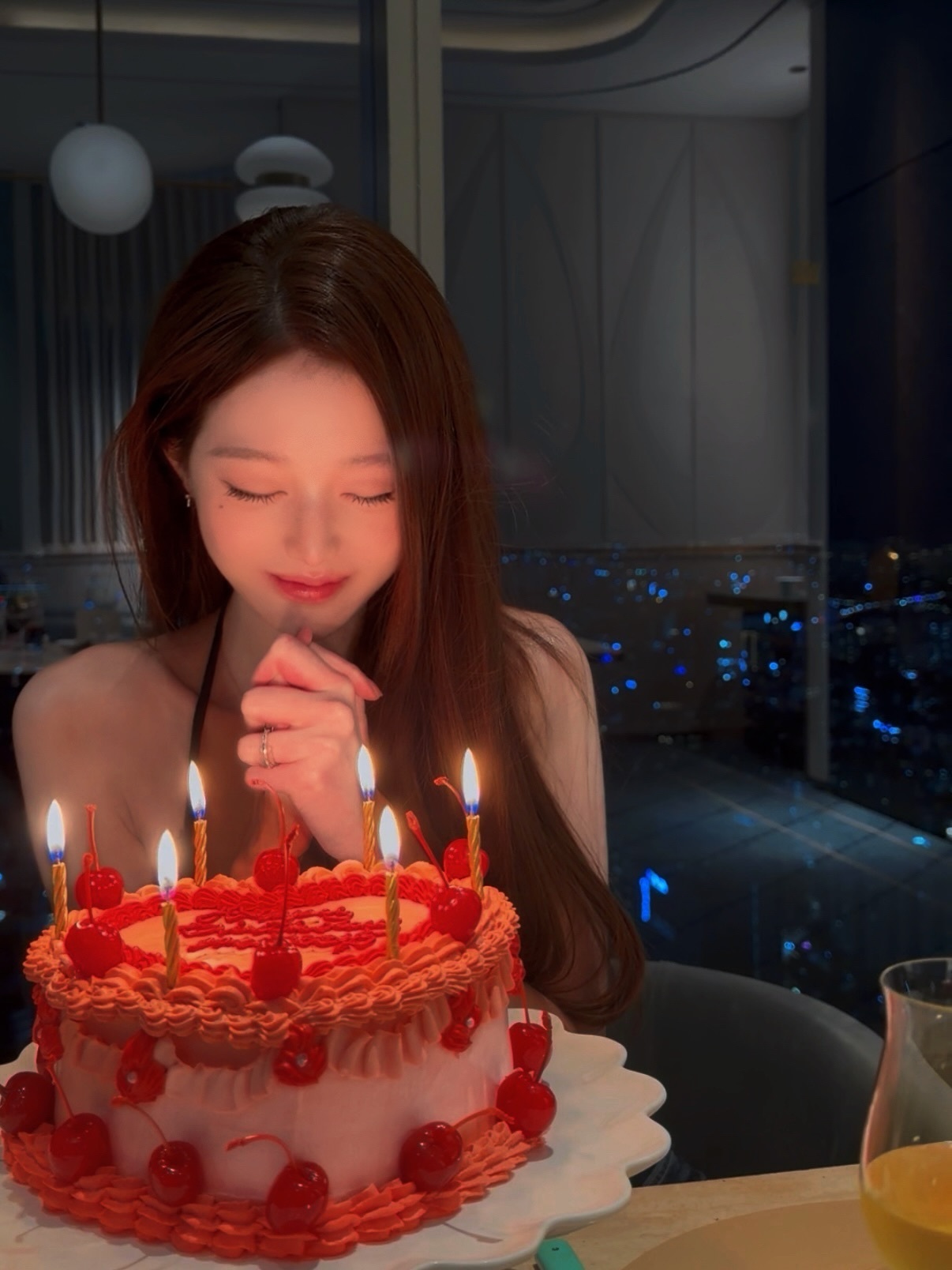 张元英[超话]  祝你许的每个愿望都成真🎂 ​​​