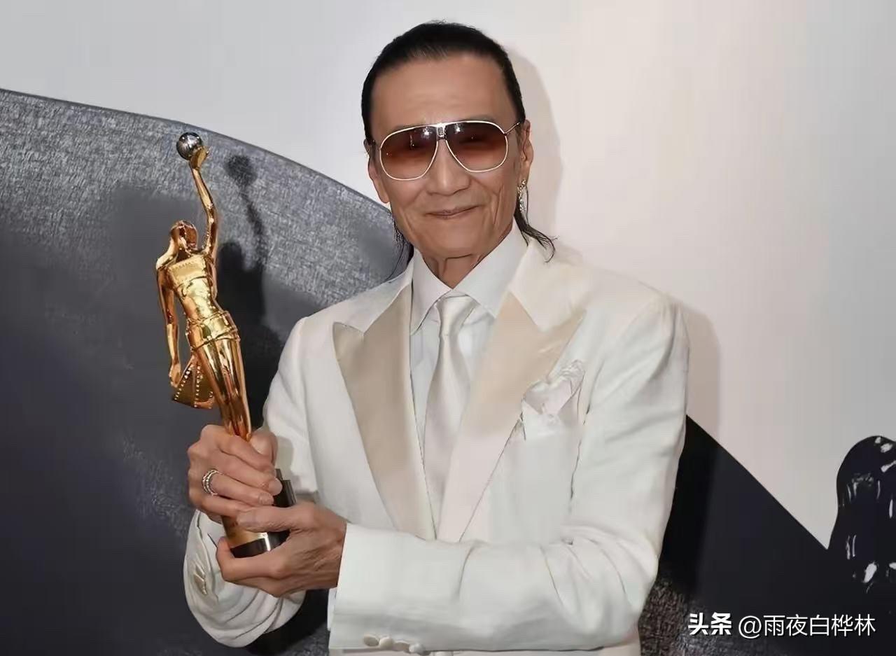 谢贤走了，
但他在娱乐圈的江湖地位，
很多人压根没看懂。

7月20日下午，谢霆