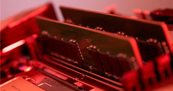 史上首次！DDR4内存疯狂涨价：已比DDR5贵了一倍