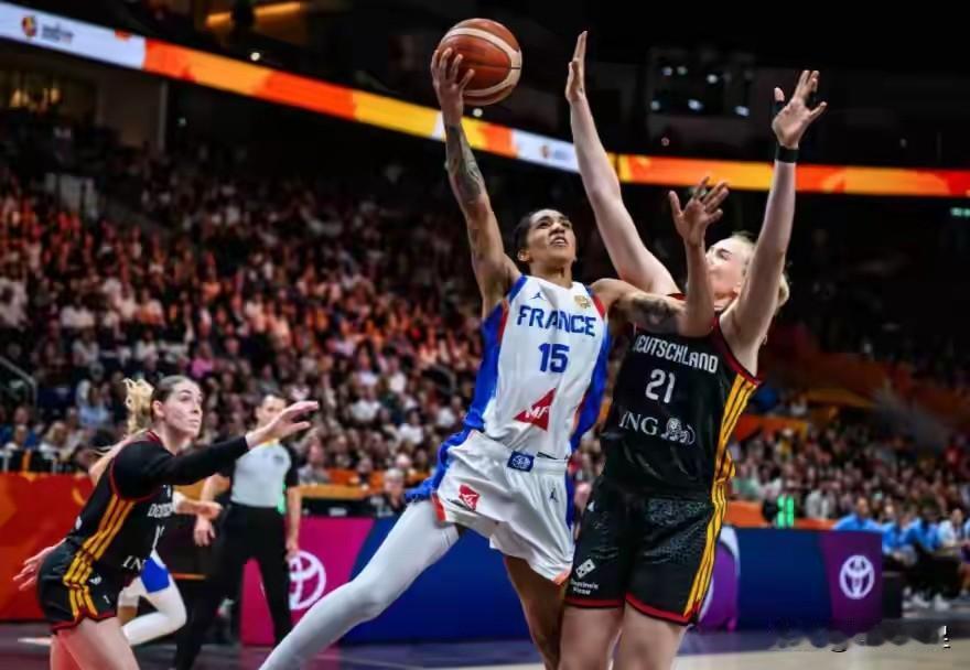 法国女篮VS德国队  86-64
美国女篮VS西班牙  76-66

1.法国女