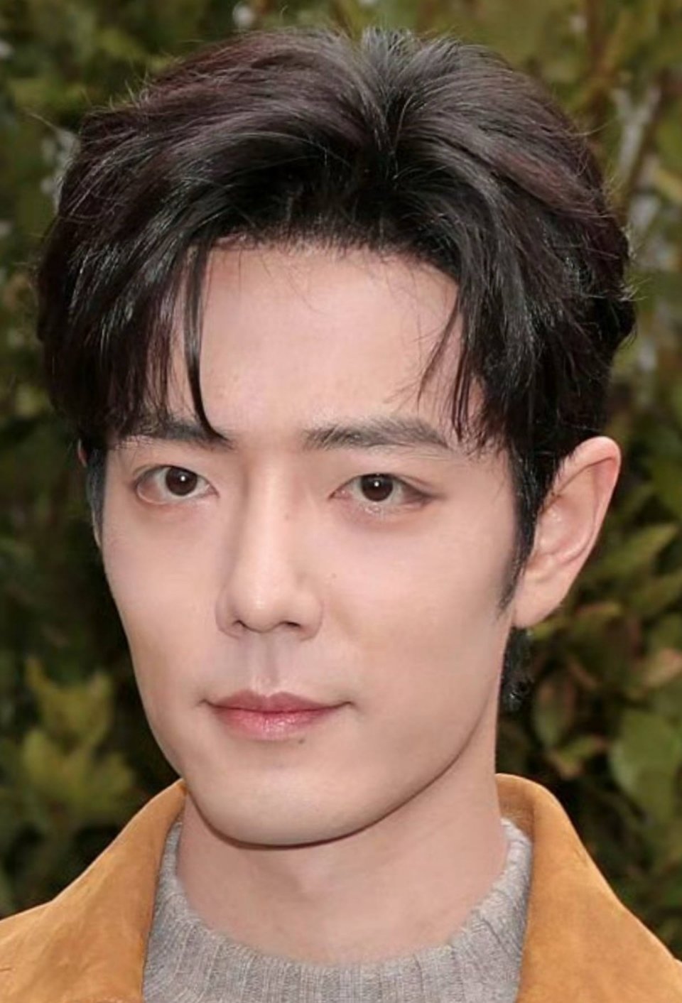 这种图真是吓人，不仅仅是硬伤的问题，而是给人一种很不舒服的感觉。 