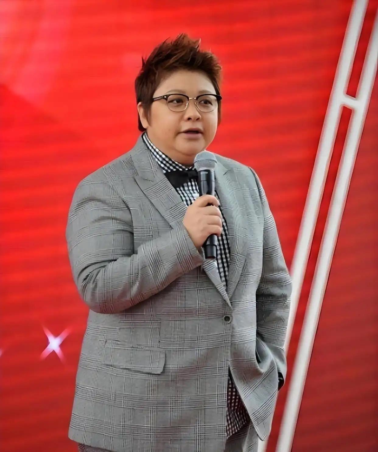 韩红基金会捐赠1000万元支援香港。有人说：人家香港都是有钱人，谁在乎这几个仨瓜