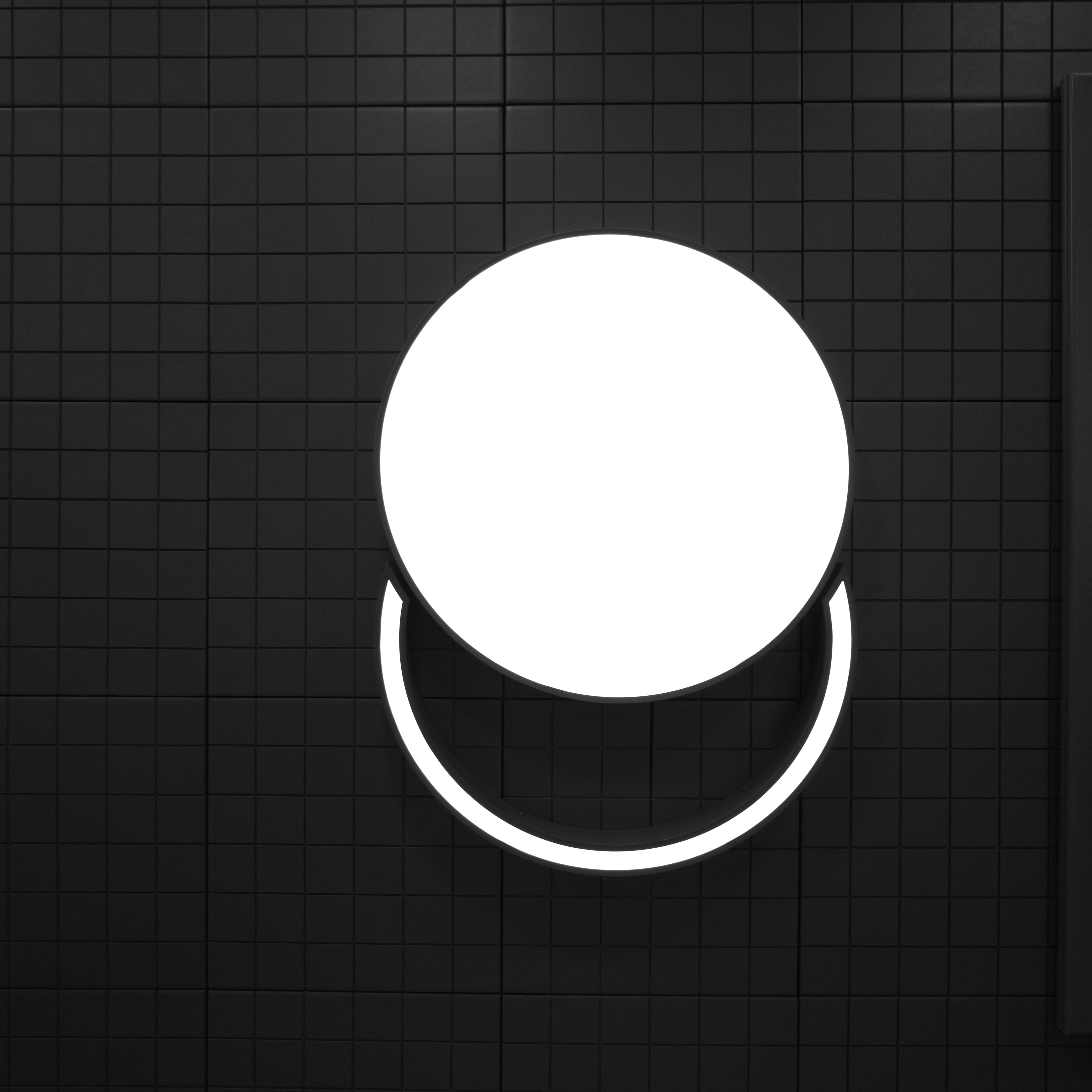 龚宇 AI这条路非走不可怪不得爱奇艺跌成这样，如果想用Ai速降低成本那可能错得更