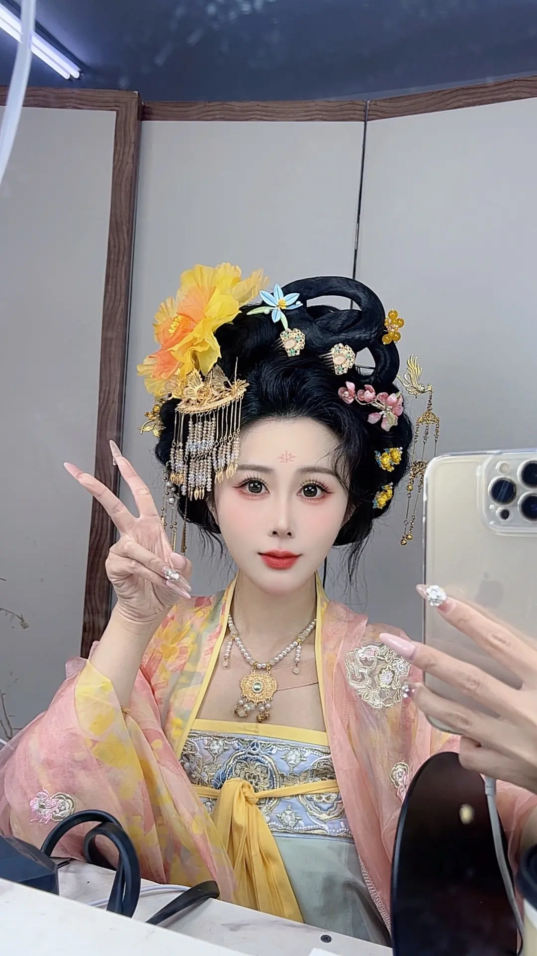 怎么不给我发信息，是后宫又纳新妃了吗？