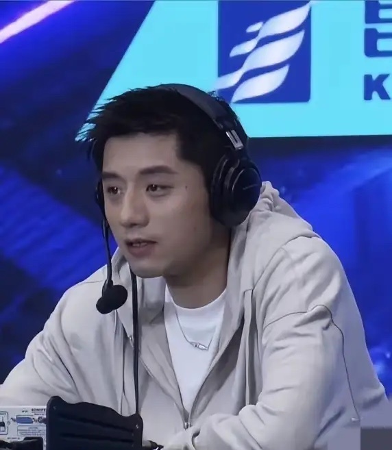 “张继科杯”燃情开赛！2025“张继科杯”全民乒乓球团体赛在昆山体育中心激情燃启