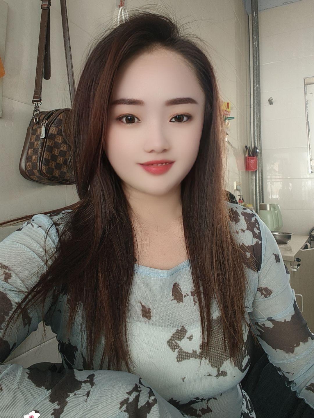 今天的风好大 ，突然想起你很认真跟我说以后的样子，眼泪一下就掉下来了……